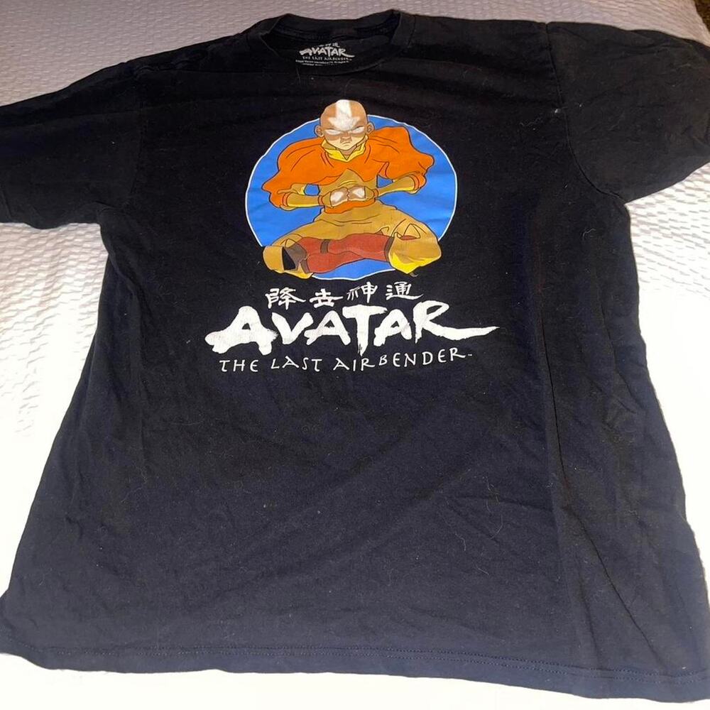 Black Avatar the Last Airbender T-shirt - Size Large